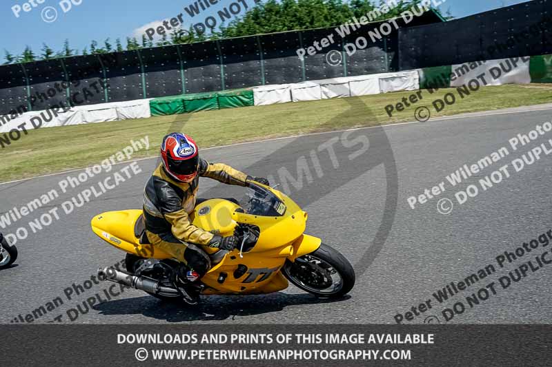 enduro digital images;event digital images;eventdigitalimages;mallory park;mallory park photographs;mallory park trackday;mallory park trackday photographs;no limits trackdays;peter wileman photography;racing digital images;trackday digital images;trackday photos